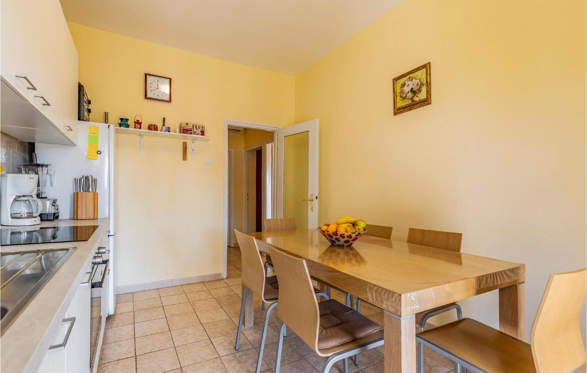 Apartman 2 Bedroom Gorgeous In Pula