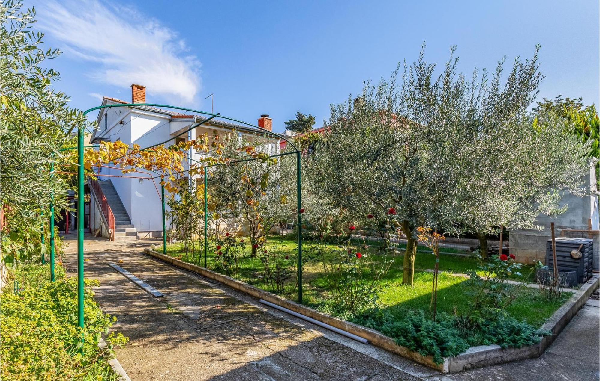 2 Bedroom Gorgeous In