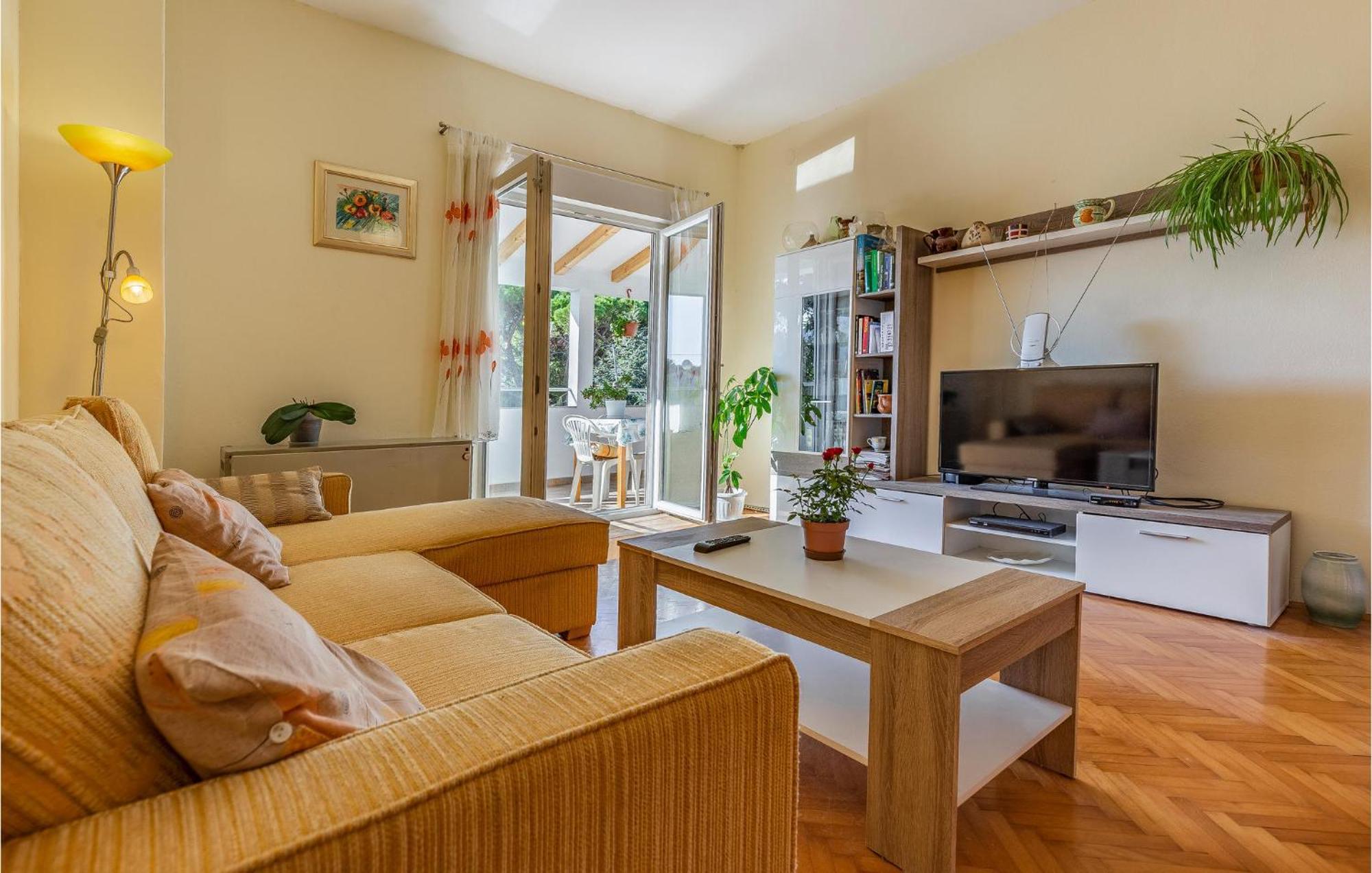 2 Bedroom Gorgeous In